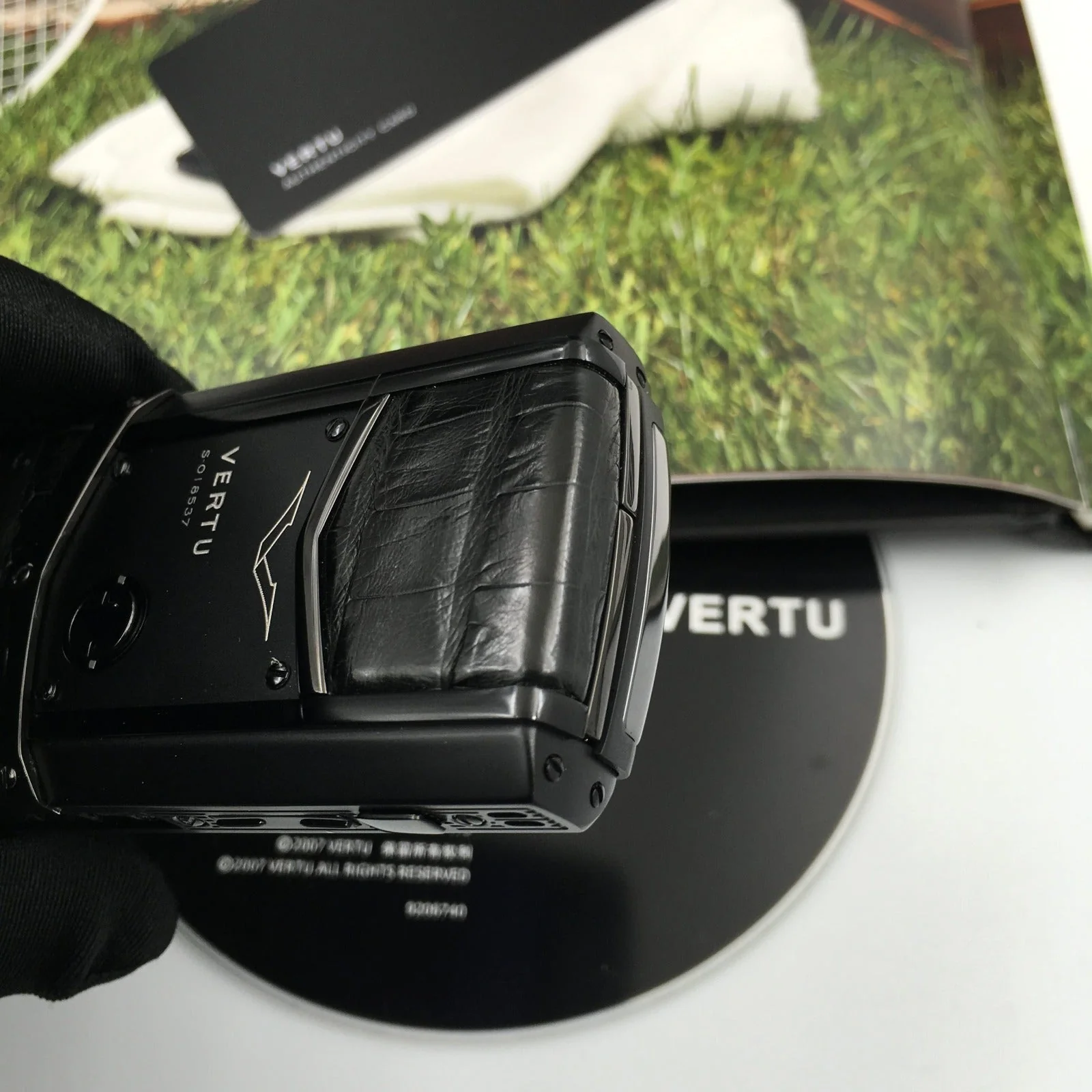 Vertu Signature S All Black Crocodile Business Luxury Mobile Phone - Image 4