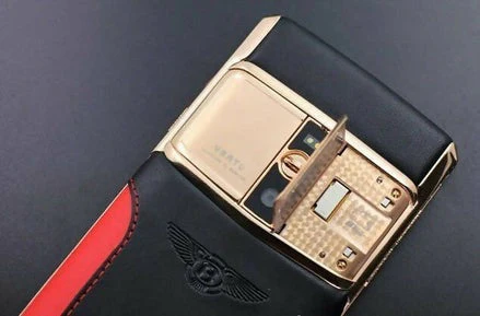 VERTU SIGNATURE TOUCH BENTLEY EDITION ROSE GOLD MOBILE PHONE - Image 4